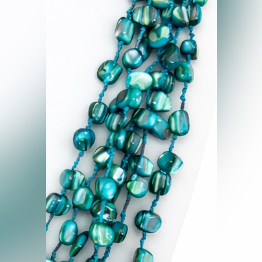 ❤️Turquoise Multi-Strand Beaded Statement Necklace - Picture 2 of 2